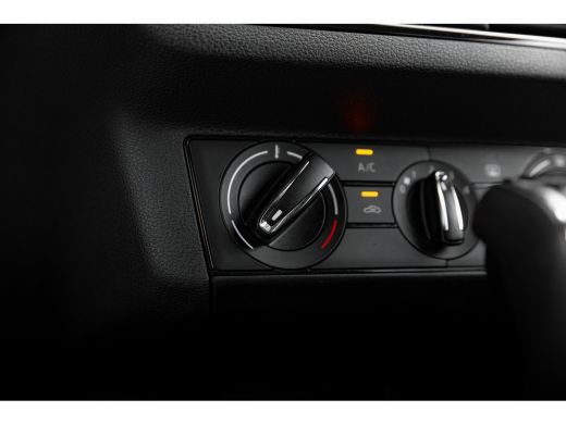 Skoda Kamiq 1.0 TSI Ambition | Automaat | Carplay | Cruise control | Airco ActivLease financial lease