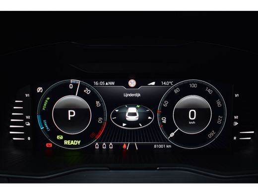 Skoda Superb Combi iV 218PK DSG HYBRID BUSINESS TREKHAAK/NAVI/VIRTUAL ActivLease financial lease