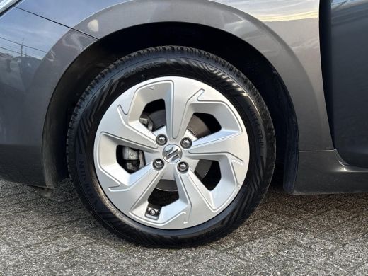 Suzuki Swift 1.2 Select Smart Hybrid Parkeersensoren achter | Navigatiesysteem | Adaptieve Cruise Control | Ai... ActivLease financial lease