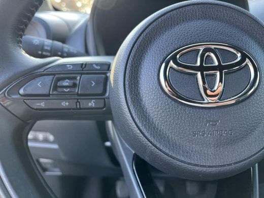 Toyota Aygo 1.0 VVT-i MT Play | Airconditioning | Carplay | Parkeercamera | Adaptive cruise control | ActivLease financial lease