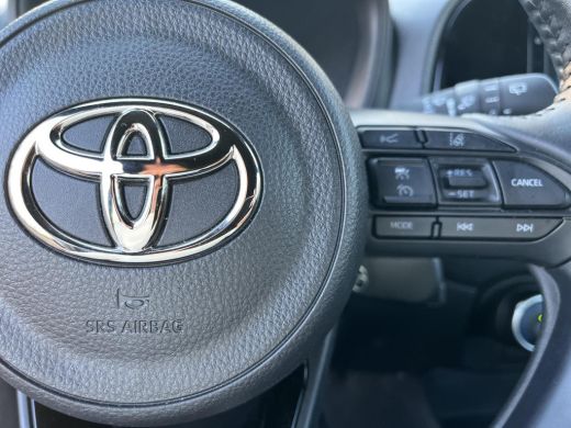 Toyota Aygo 1.0 VVT-i MT Play | Airconditioning | Carplay | Parkeercamera | Adaptive cruise control | ActivLease financial lease