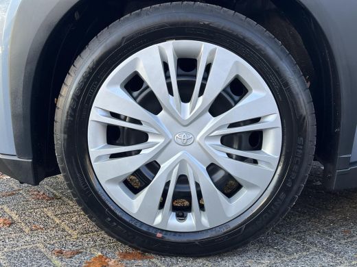 Toyota Aygo 1.0 VVT-i MT Play | Airconditioning | Carplay | Parkeercamera | Adaptive cruise control | ActivLease financial lease