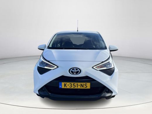 Toyota Aygo 1.0 VVT-i x-play | 5 deurs | Carplay | Airconditioning | Parkeercamera | ActivLease financial lease