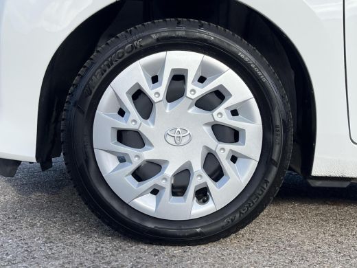 Toyota Aygo 1.0 VVT-i x-play | 5 deurs | Carplay | Airconditioning | Parkeercamera | ActivLease financial lease