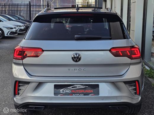 Volkswagen T-Roc 1.5 TSI 3x R-Line Panorama/IQ Light/Keyless/Twotone ActivLease financial lease