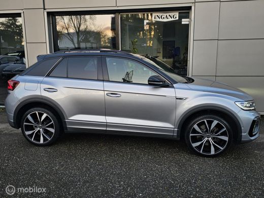 Volkswagen T-Roc 1.5 TSI 3x R-Line Panorama/IQ Light/Keyless/Twotone ActivLease financial lease