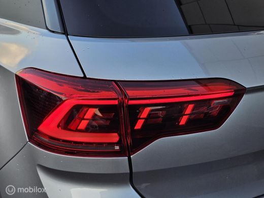 Volkswagen T-Roc 1.5 TSI 3x R-Line Panorama/IQ Light/Keyless/Twotone ActivLease financial lease