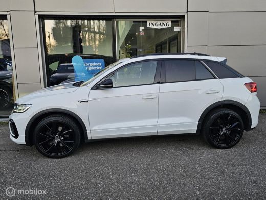 Volkswagen T-Roc 1.5 TSI 3x R-line Panorama/Keyless/Beats/Black Style ActivLease financial lease