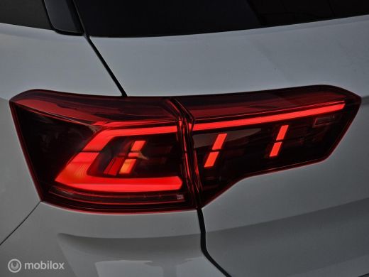 Volkswagen T-Roc 1.5 TSI 3x R-line Panorama/Keyless/Beats/Black Style ActivLease financial lease