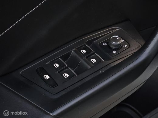 Volkswagen T-Roc 1.5 TSI 3x R-line Panorama/Keyless/Beats/Black Style ActivLease financial lease