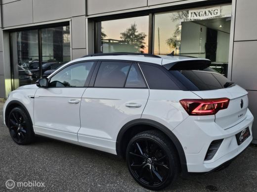 Volkswagen T-Roc 1.5 TSI 3x R-line Panorama/Keyless/Beats/Black Style ActivLease financial lease