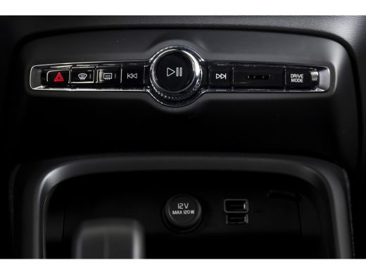 Volvo  XC40 1.5 T4 Plug-in hybrid Inscription Expression | Elek. Trekhaak | Dig. Cockpit | Cruise | Stoel-+St... ActivLease financial lease