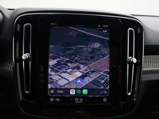 Volvo  XC40 RECHARGE P8 AWD 408 PK + AFN. TREKHAAK | APPLE CARPLAY | 19 INCH | DAB | GOOGLE MAPS ActivLease financial lease