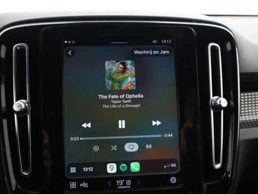 Volvo  XC40 RECHARGE P8 AWD 408 PK + AFN. TREKHAAK | APPLE CARPLAY | 19 INCH | DAB | GOOGLE MAPS ActivLease financial lease