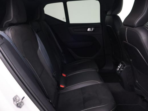 Volvo  XC40 RECHARGE P8 AWD 408 PK + AFN. TREKHAAK | APPLE CARPLAY | 19 INCH | DAB | GOOGLE MAPS ActivLease financial lease