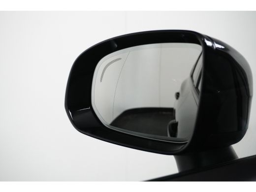 Volvo  XC60 T6 Black Edition | Luchtvering | Stoelventilatie | Trekhaak | ActivLease financial lease