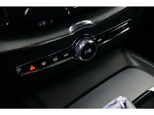 Volvo  XC60 T6 Black Edition | Luchtvering | Stoelventilatie | Trekhaak | ActivLease financial lease