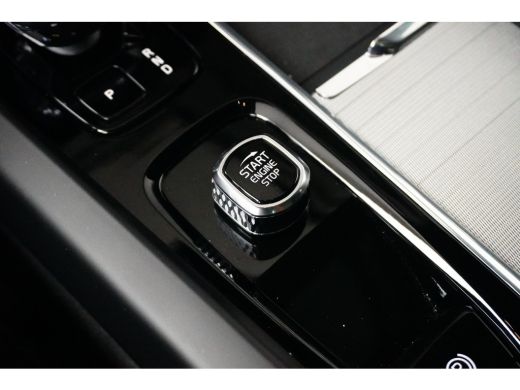 Volvo  XC60 T6 Black Edition | Luchtvering | Stoelventilatie | Trekhaak | ActivLease financial lease