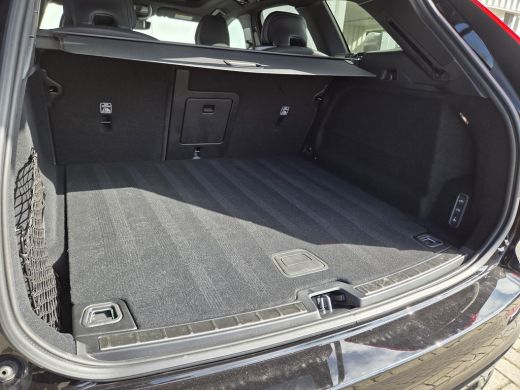 Volvo  XC60 T6 Black Edition | Luchtvering | Stoelventilatie | Trekhaak | ActivLease financial lease