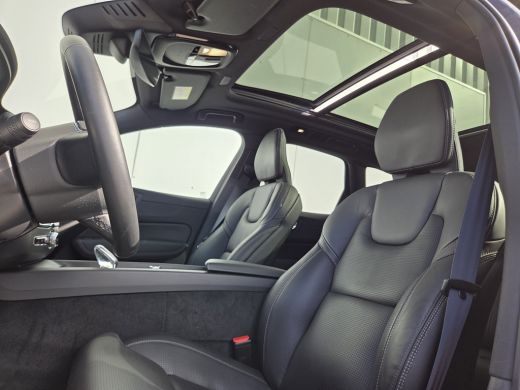 Volvo  XC60 T6 Black Edition | Luchtvering | Stoelventilatie | Trekhaak | ActivLease financial lease