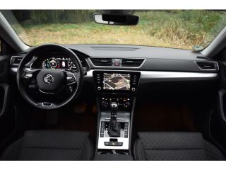 Skoda Superb Combi iV 218PK DSG HYBRID BUSINESS TREKHAAK/NAVI/VIRTUAL