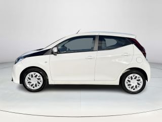 Toyota Aygo 1.0 VVT-i x-play | 5 deurs | Carplay | Airconditioning | Parkeercamera |