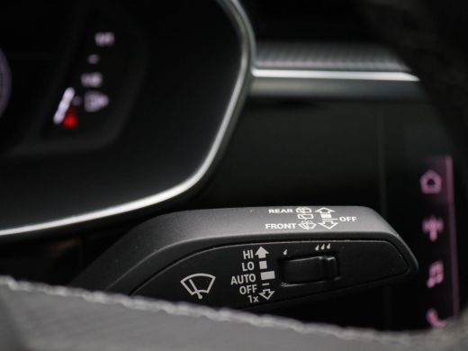 Audi Q3 45 TFSI e S Edition 245PK S-Tronic Pano-Schuifdak, SOH 89%, Trekhaak, PDC voor en achter, Stoelve... ActivLease financial lease