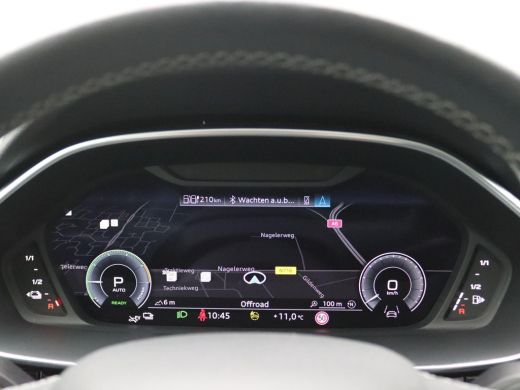 Audi Q3 45 TFSI e S Edition 245PK S-Tronic Pano-Schuifdak, SOH 89%, Trekhaak, PDC voor en achter, Stoelve... ActivLease financial lease