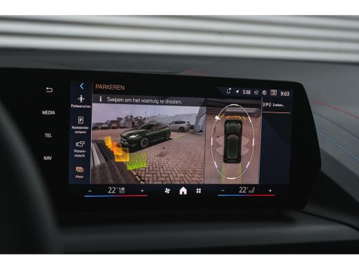 BMW 1 Serie 120 High Executive M Sport Automaat / Panoramadak / Sportstoelen / M Adaptief onderstel / Comfort... ActivLease financial lease