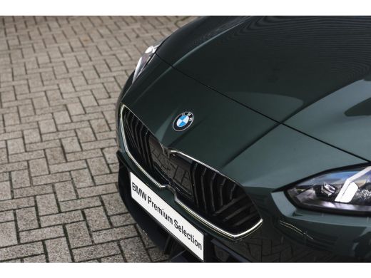 BMW 1 Serie 120 High Executive M Sport Automaat / Panoramadak / Sportstoelen / M Adaptief onderstel / Comfort... ActivLease financial lease