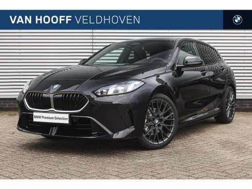 BMW 1 Serie 120 M Sport Automaat / Sportstoelen / M Adaptief onderstel / Achteruitrijcamera / Comfort Access ...