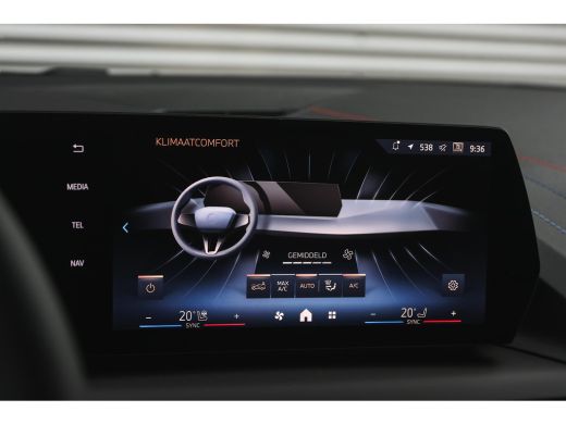 BMW 1 Serie 120 M Sport Automaat / Sportstoelen / M Adaptief onderstel / Achteruitrijcamera / Comfort Access ... ActivLease financial lease