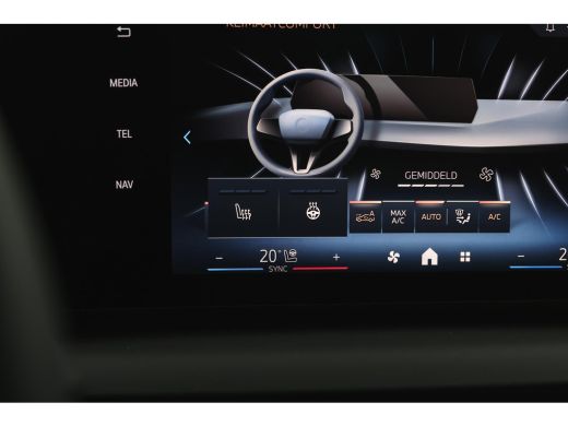 BMW 1 Serie 120 M Sport Automaat / Sportstoelen / M Adaptief onderstel / Achteruitrijcamera / Comfort Access ... ActivLease financial lease