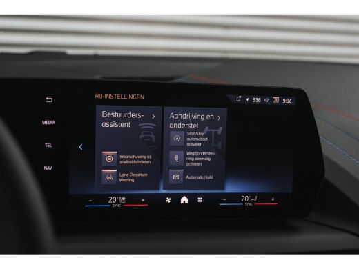 BMW 1 Serie 120 M Sport Automaat / Sportstoelen / M Adaptief onderstel / Achteruitrijcamera / Comfort Access ... ActivLease financial lease