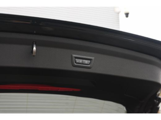 BMW 1 Serie 120 M Sport Automaat / Sportstoelen / M Adaptief onderstel / Achteruitrijcamera / Comfort Access ... ActivLease financial lease