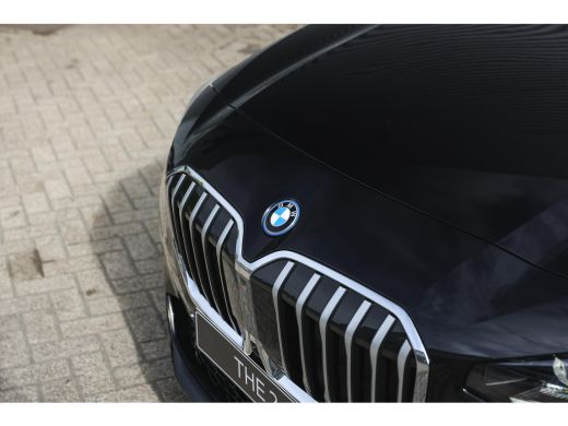 BMW 2 Serie 225e xDrive High Executive M Sport Automaat / Panoramadak / Trekhaak / Sportstoelen / M Adaptief ... ActivLease financial lease