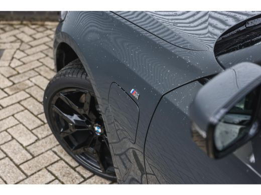 BMW 3 Serie 330e High Executive M Sport Automaat / Schuif-kanteldak / Sportstoelen / M Adaptief onderstel / A... ActivLease financial lease