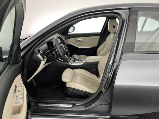BMW 3 Serie 330e High Executive M-Sportpack (INCL.BTW) *HEAD-UP | FULL-LEATHER | FULL-LED | HIFI-SOUND | CAME... ActivLease financial lease