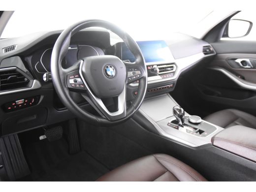 BMW 3 Serie Touring 320i *1ste Eigenaar*Leer*Navigatie*Trekhaak* ActivLease financial lease