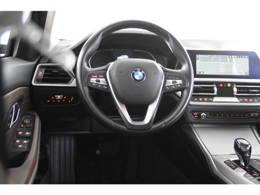BMW 3 Serie Touring 320i *1ste Eigenaar*Leer*Navigatie*Trekhaak* ActivLease financial lease