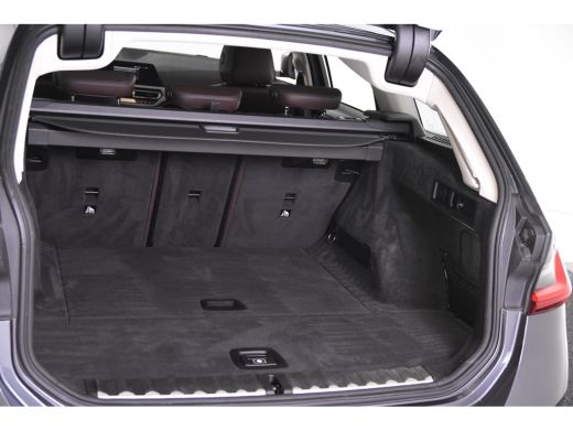 BMW 3 Serie Touring 320i *1ste Eigenaar*Leer*Navigatie*Trekhaak* ActivLease financial lease