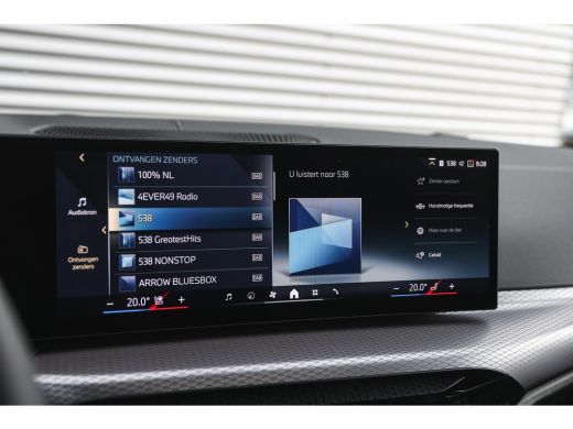 BMW 3 Serie Touring 330e High Executive M Sport Automaat / Panoramadak / Sportstoelen / Comfort Access / Stuu... ActivLease financial lease