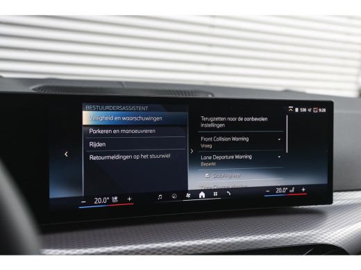 BMW 3 Serie Touring 330e High Executive M Sport Automaat / Panoramadak / Sportstoelen / Comfort Access / Stuu... ActivLease financial lease