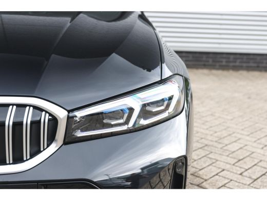 BMW 3 Serie Touring 330e High Executive M Sport Automaat / Panoramadak / Sportstoelen / Comfort Access / Stuu... ActivLease financial lease