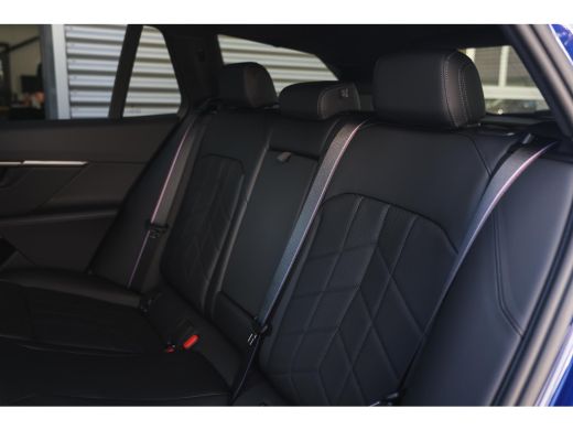 BMW 5 Serie Touring 530e M Sport Automaat / Trekhaak / Stoelventilatie / Comfort Access / Adaptieve LED / Par... ActivLease financial lease