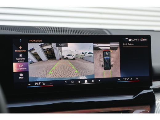 BMW i5 eDrive40 High Executive M Sport / Comfort Access / M Sportonderstel / Adaptieve LED / Parking Ass... ActivLease financial lease