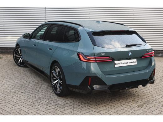 BMW i5 eDrive40 High Executive M Sport / Comfort Access / M Sportonderstel / Adaptieve LED / Parking Ass... ActivLease financial lease