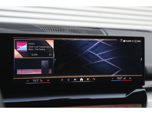 BMW i5 eDrive40 High Executive M Sport / Comfort Access / M Sportonderstel / Adaptieve LED / Parking Ass... ActivLease financial lease