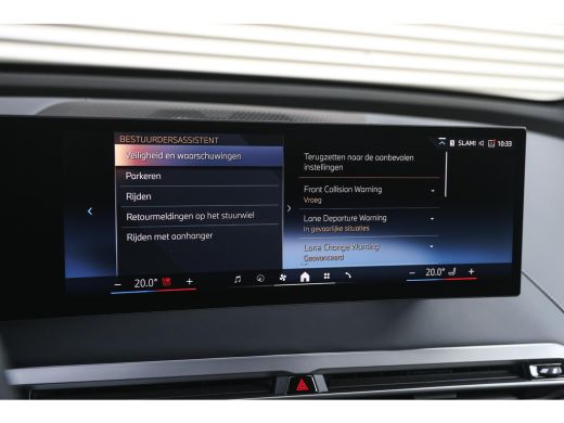 BMW iX xDrive50 High Executive / Panoramadak / Trekhaak / Adaptief onderstel / Soft-Close / Laserlight /... ActivLease financial lease