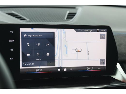 BMW iX1 eDrive20 High Executive M Sport / Panoramadak / Sportstoelen / Trekhaak / M Adaptief onderstel / ... ActivLease financial lease